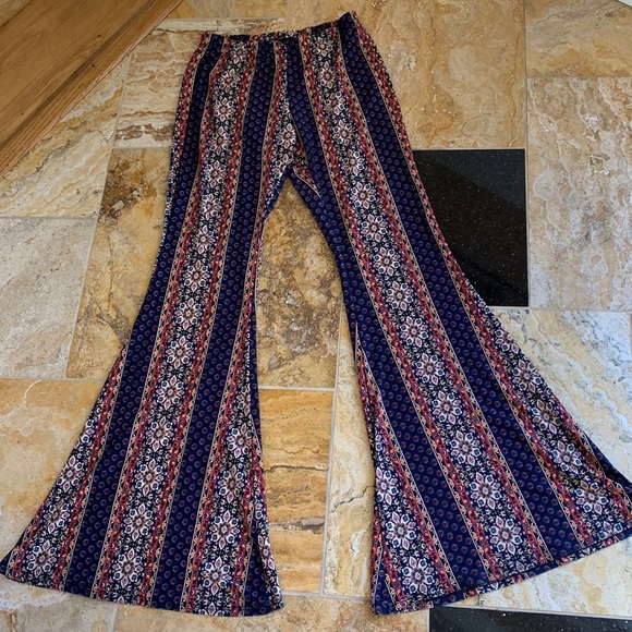 Forever 21 vertical stripe stretchy pull on flare leggings - Picture 1 of 9